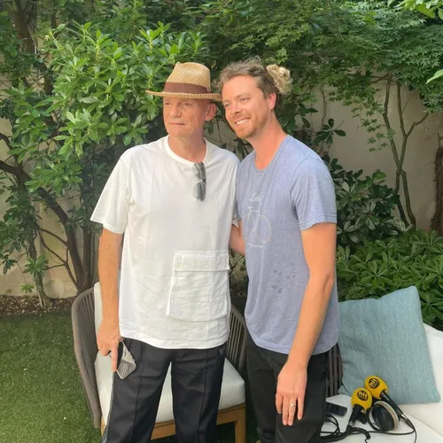 GAETAN ROUSSEL EN INTERVIEW SUR HIT WEST AUX FRANCOFOLIES DE LA...