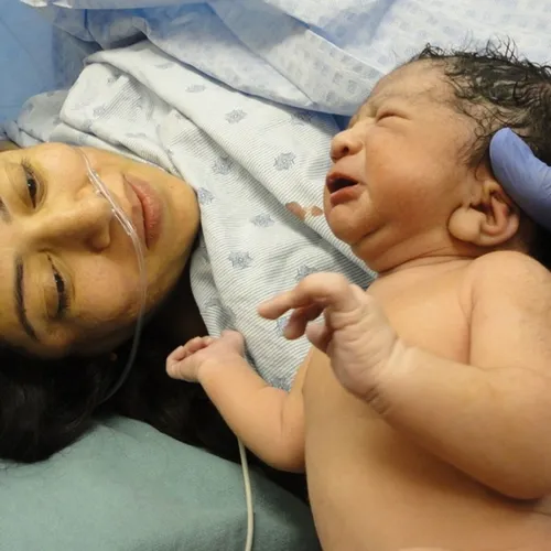 Pourquoi les naissances ont-elles lieu surtout la nuit ?