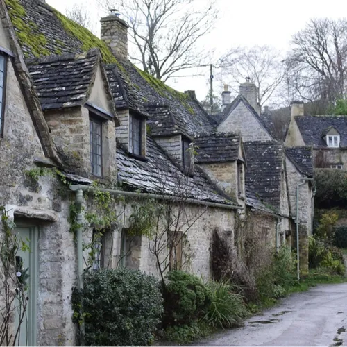 Pourquoi les petites communes vont-elles devoir donner un numéro et...