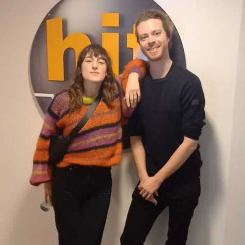 1H AVEC JULIETTE ARMANET EN INTERVIEW SUR HIT WEST