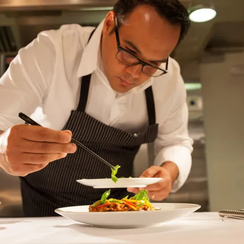 Quel est le rapport entre Michelin, vendeur de pneus, et la...