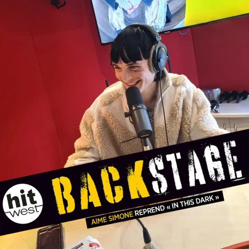 Aime Simone reprend "In this dark" dans Backstage
