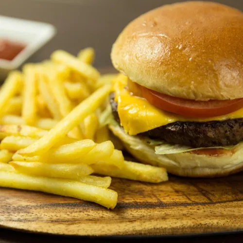 D'où vient notre attirance pour la "malbouffe" ?