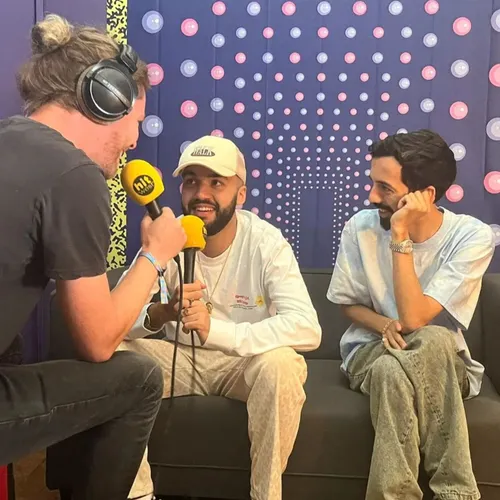 BIGFLO ET OLI EN INTERVIEW AUX VIEILLES CHARRUES (2023)
