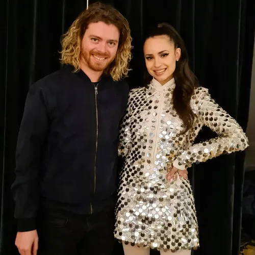 L'INTEGRALE - Sofia Carson en interview sur Hit West (16/12/22)