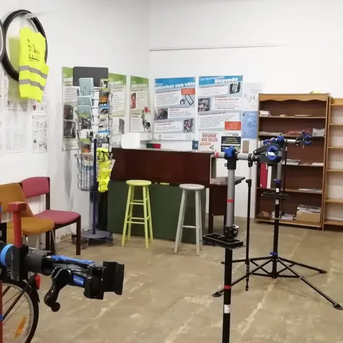 Saint Nazaire : L'ouverture de l'atelier de réparation participatif...