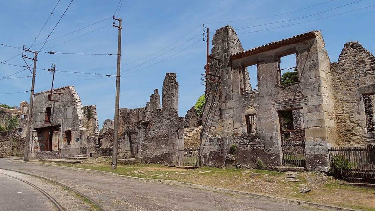CPA - PERONNE 1918 - Ruines du Château