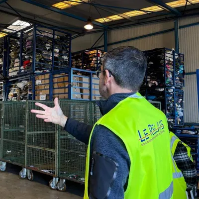 "Certains vêtements ont encore des étiquettes", la déferlante Shein...