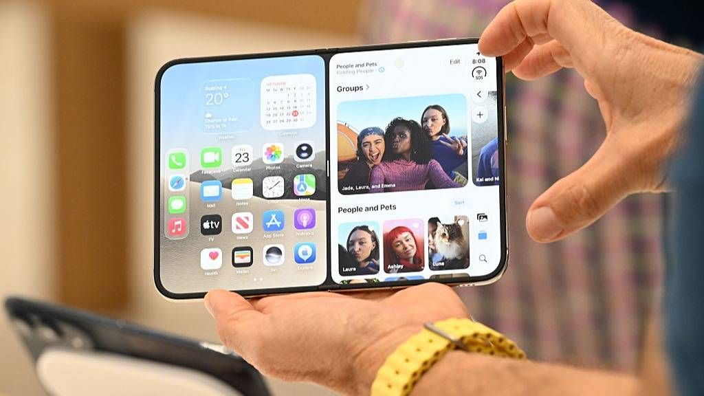 iPhone Duo : Écran fissuré après moins de 20 ouvertures