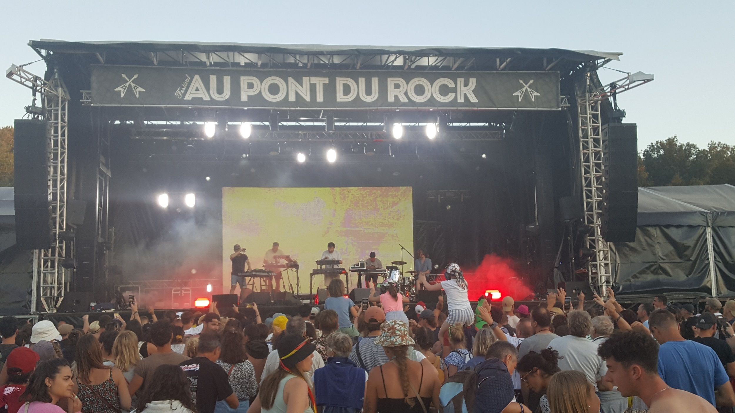 Au pont du rock : un concert solidaire aura lieu à la fin du mois - HIT ...