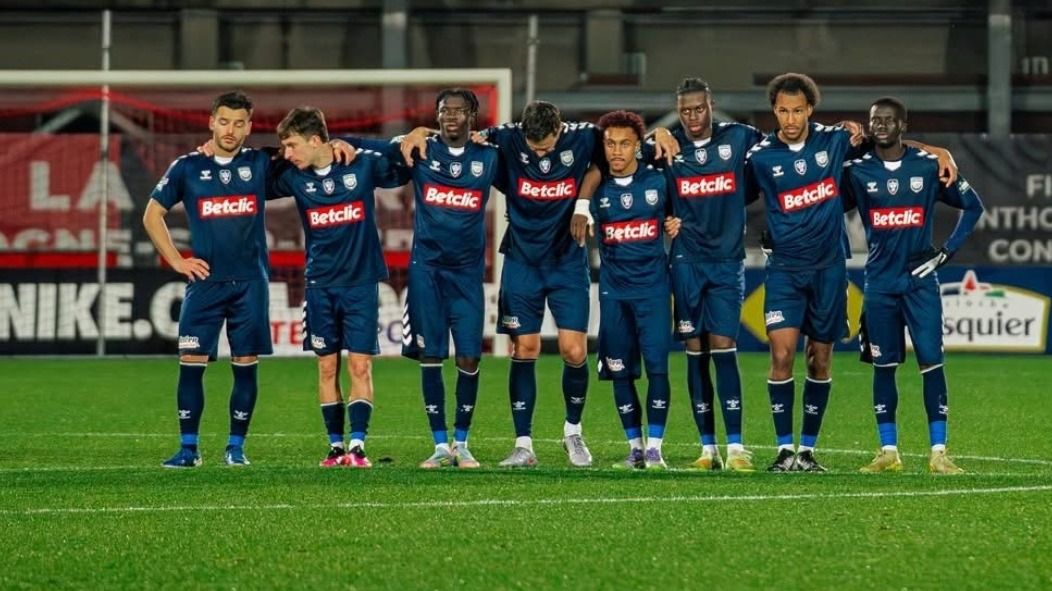 Foot : des difficultés défensives en fin de match interrogent l'USLD