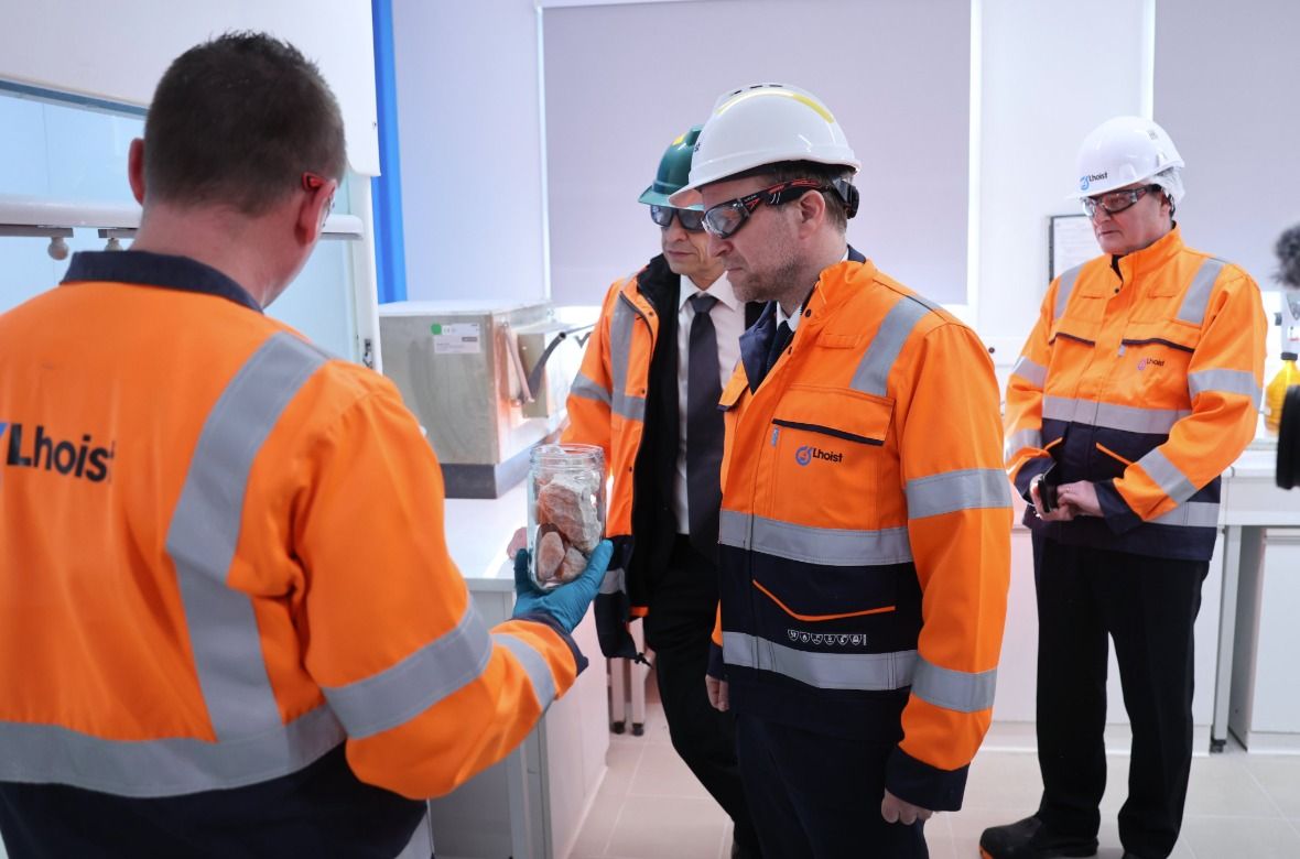 Réty : Visite du ministre de l’Industrie à Chaux et Dolomies, le ...