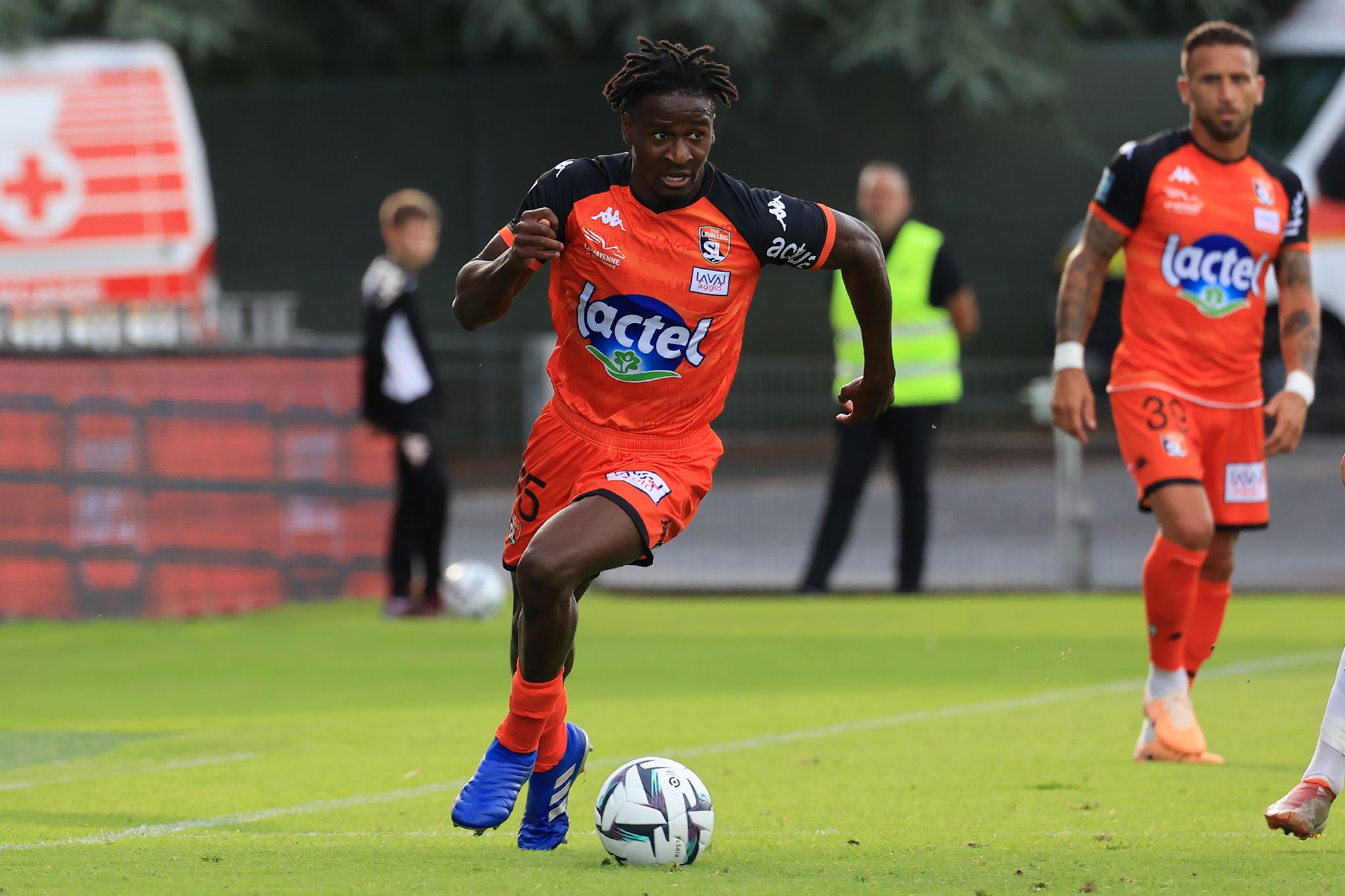 Stade lavallois. Laval FC Nantes en match amical