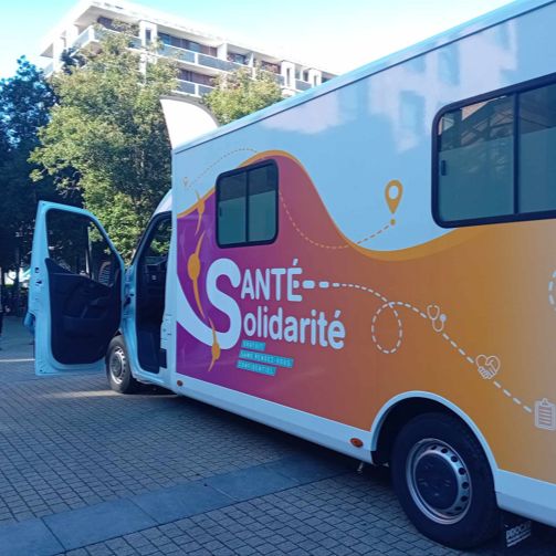 Un Bus Du R seau Sant Solidarit Inaugur 