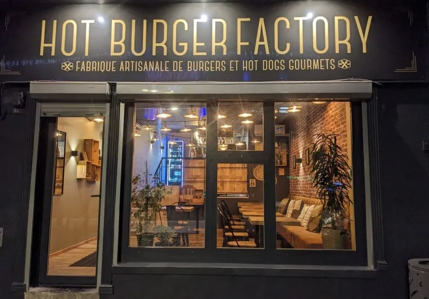 Burger 3.jpg (139 KB)