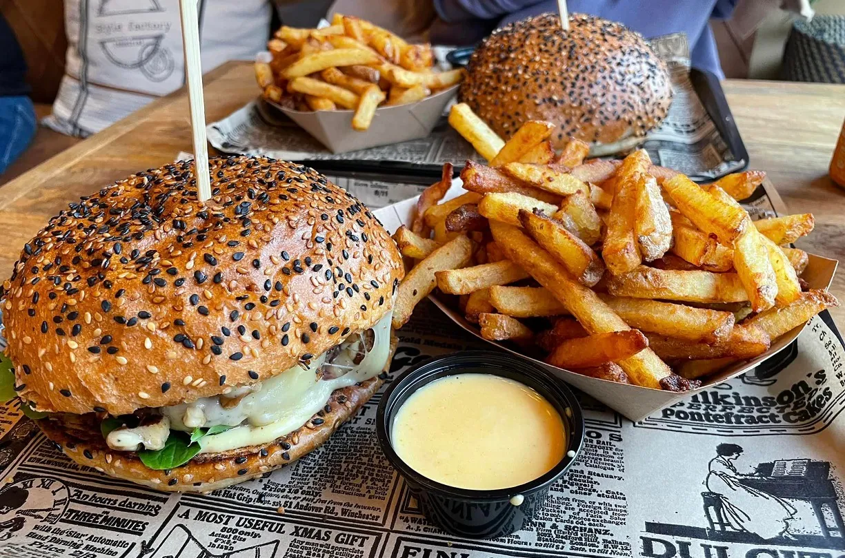 Burger 5.jpg (519 KB)