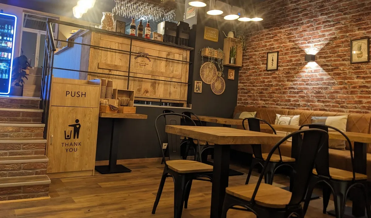 Burger 7.jpg (326 KB)