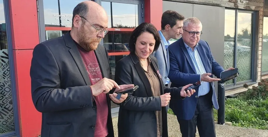 Transport.jpg (118 KB)