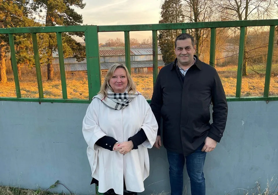 Ph&eacute;nix 2.jpg (269 KB)