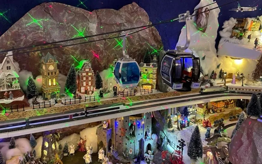 Village rex 1.jpg (233 KB)