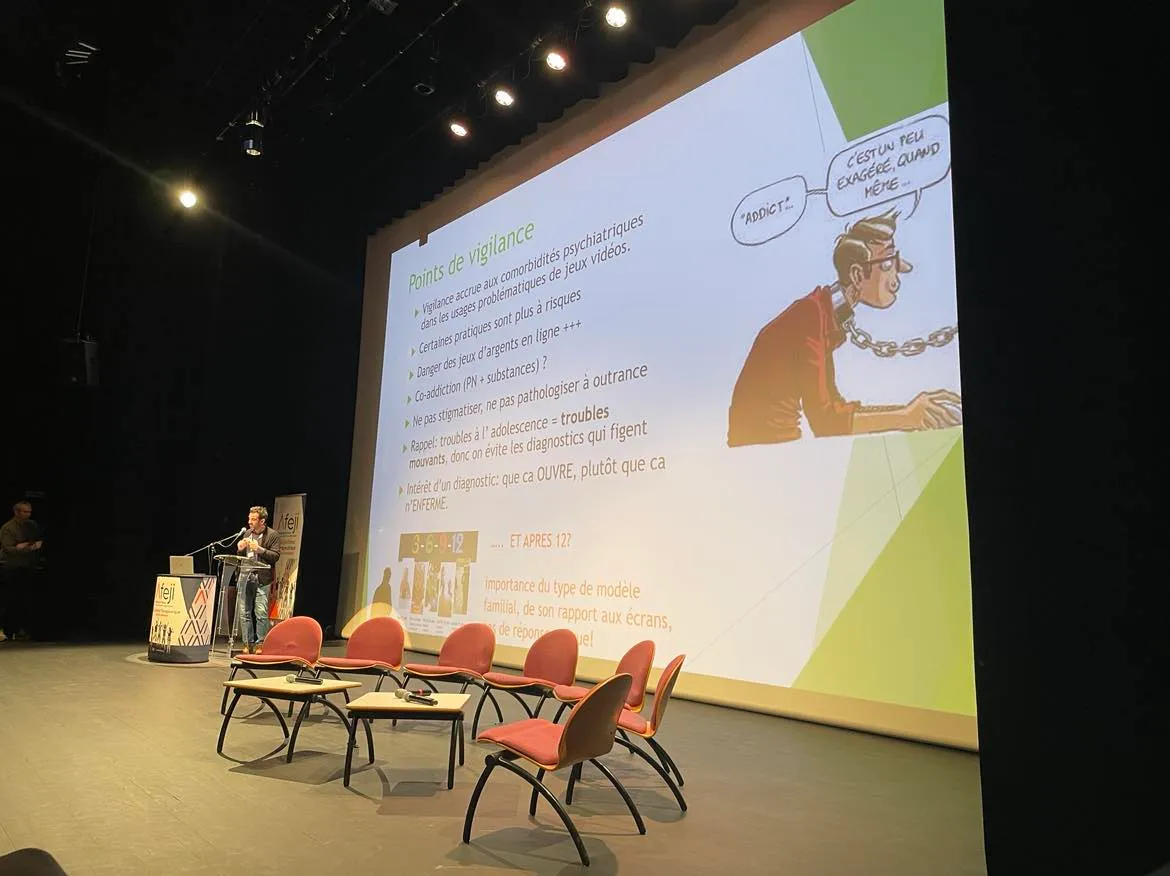 Pratiques num&eacute;riques 3.jpg (82 KB)