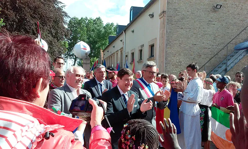 Pour la 1ère fois en 24 éditions, un ministre en exercice venait rendre visite à ces enfants du monde entier 