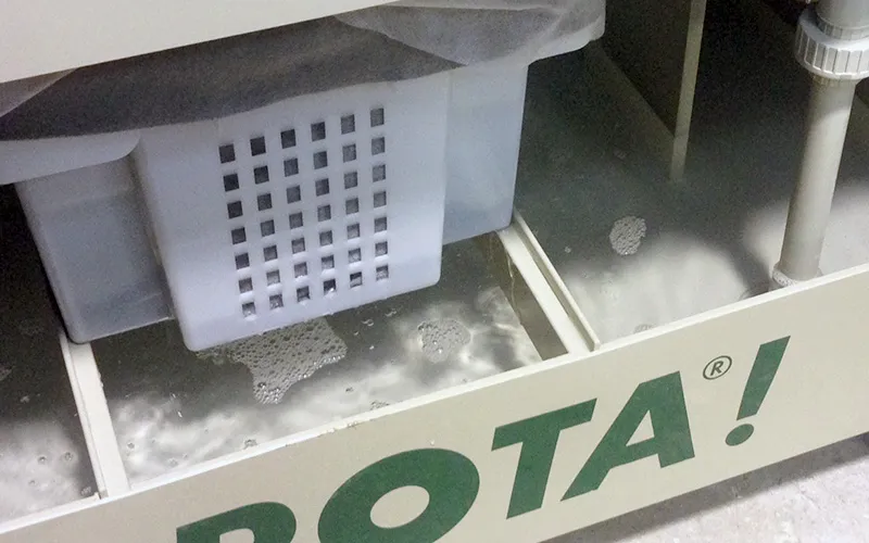 L'eau filtrée après nettoyage