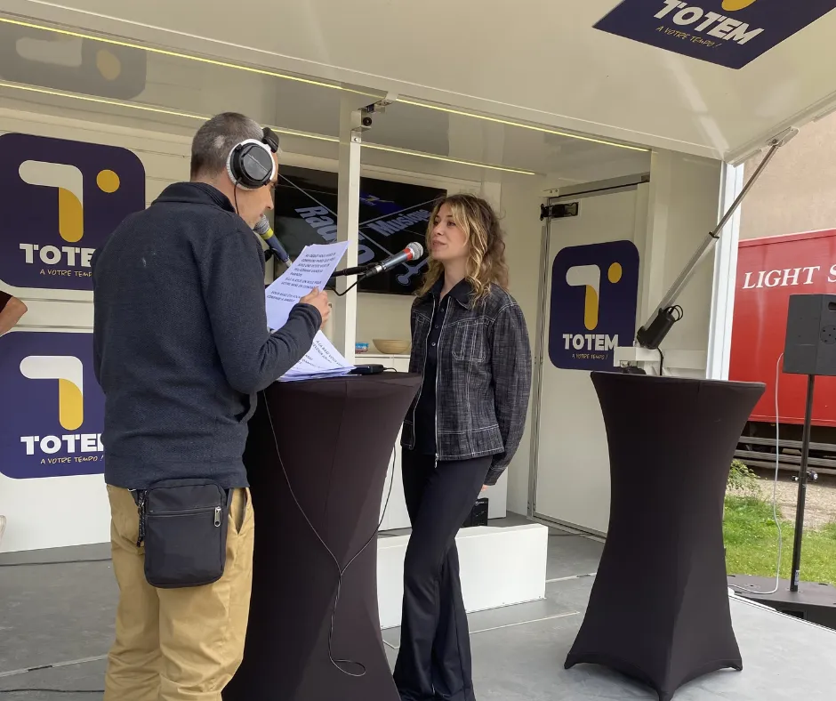 Alice et moi au truck Totem