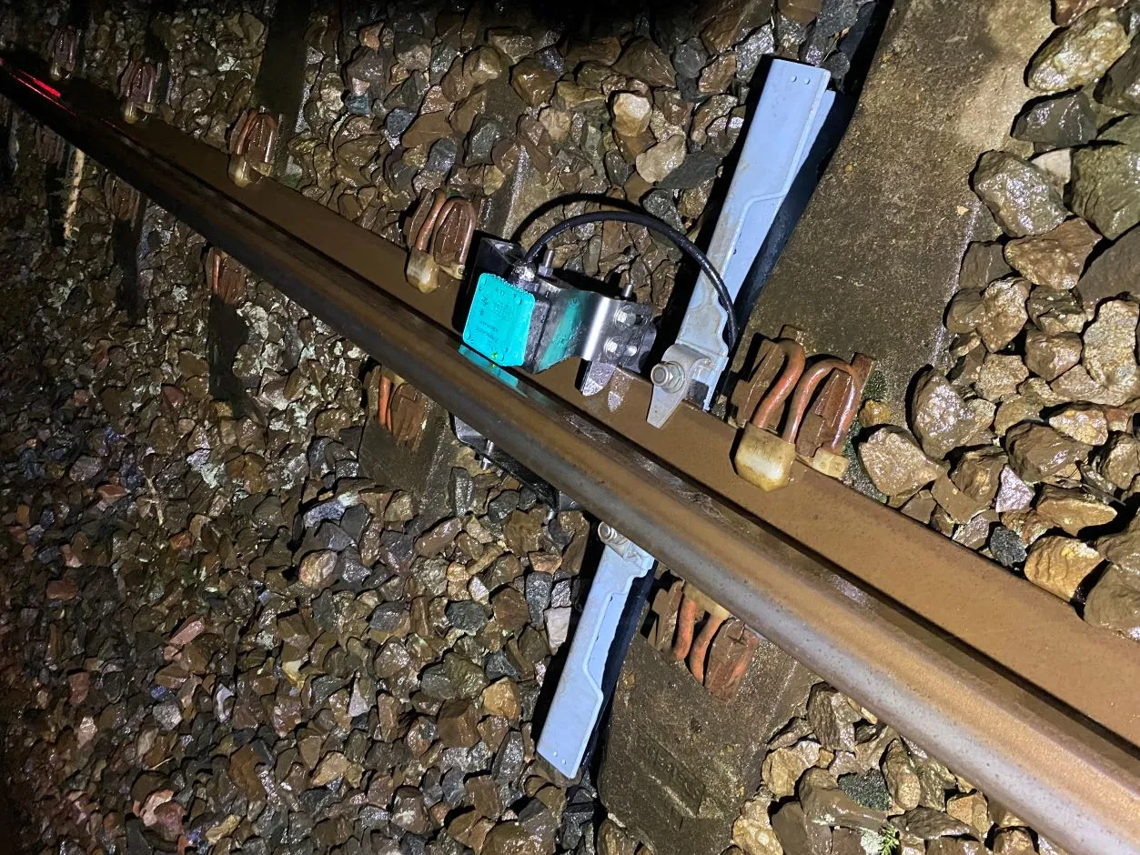 Le système est placé en amont des zones à traiter