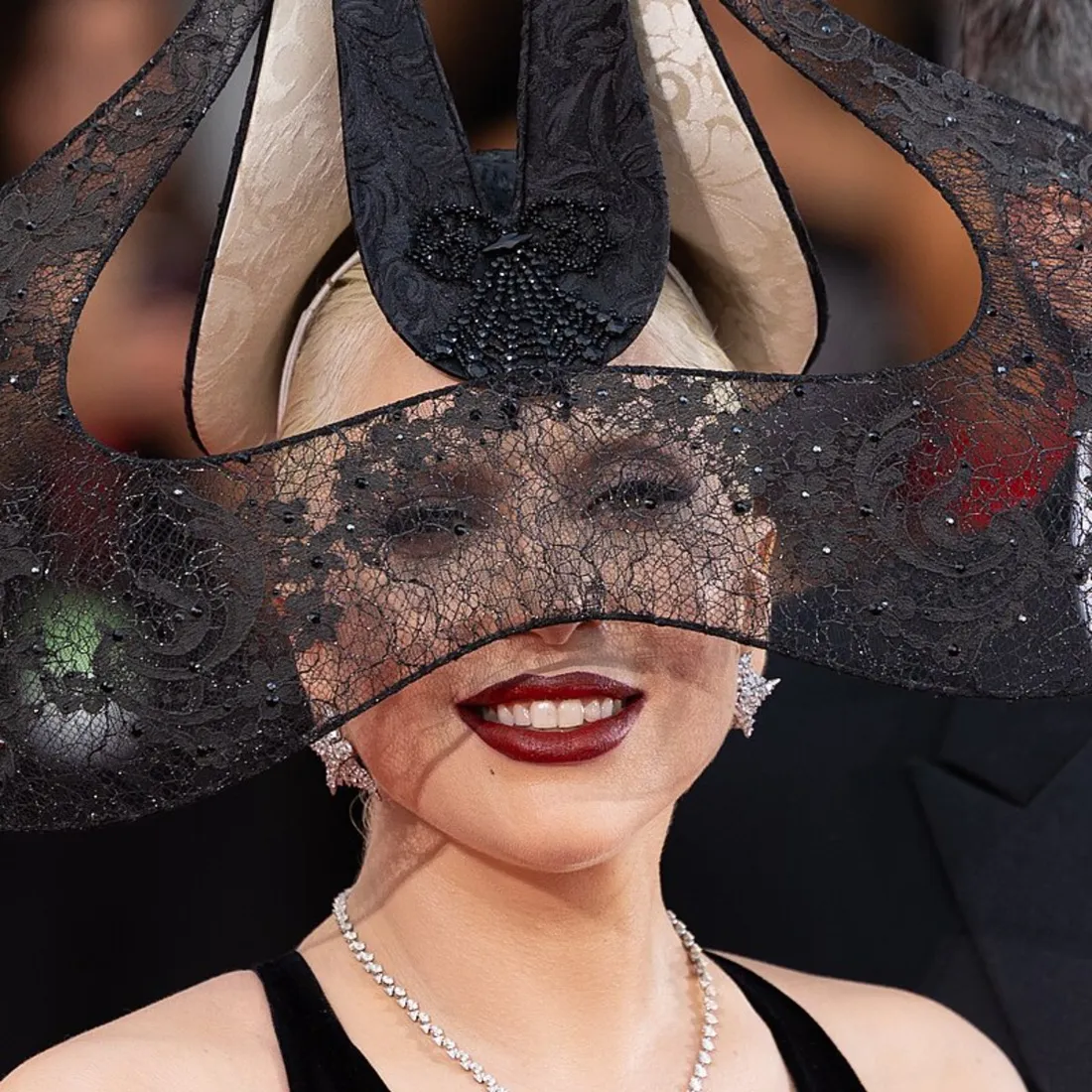 LADY GAGA