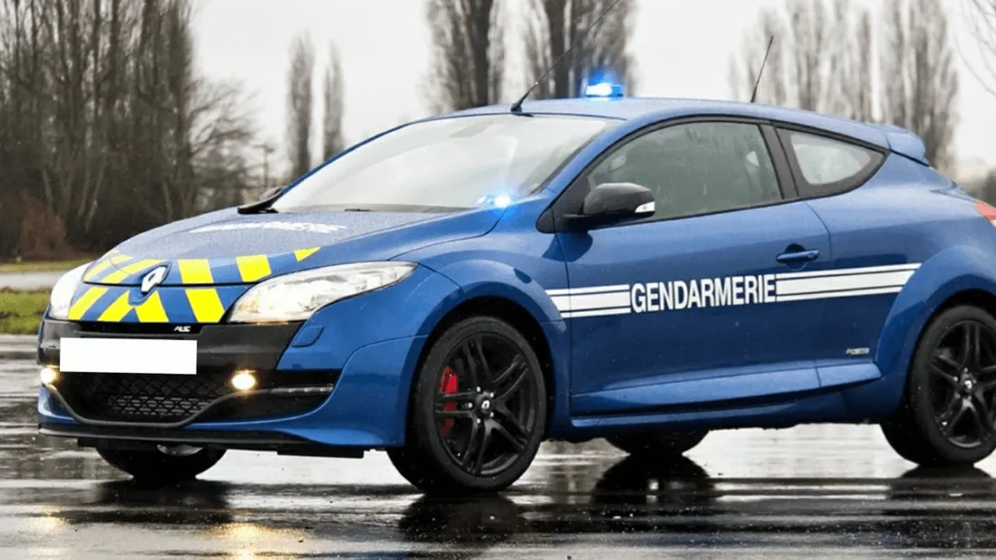 gendarmerie-renault-megane