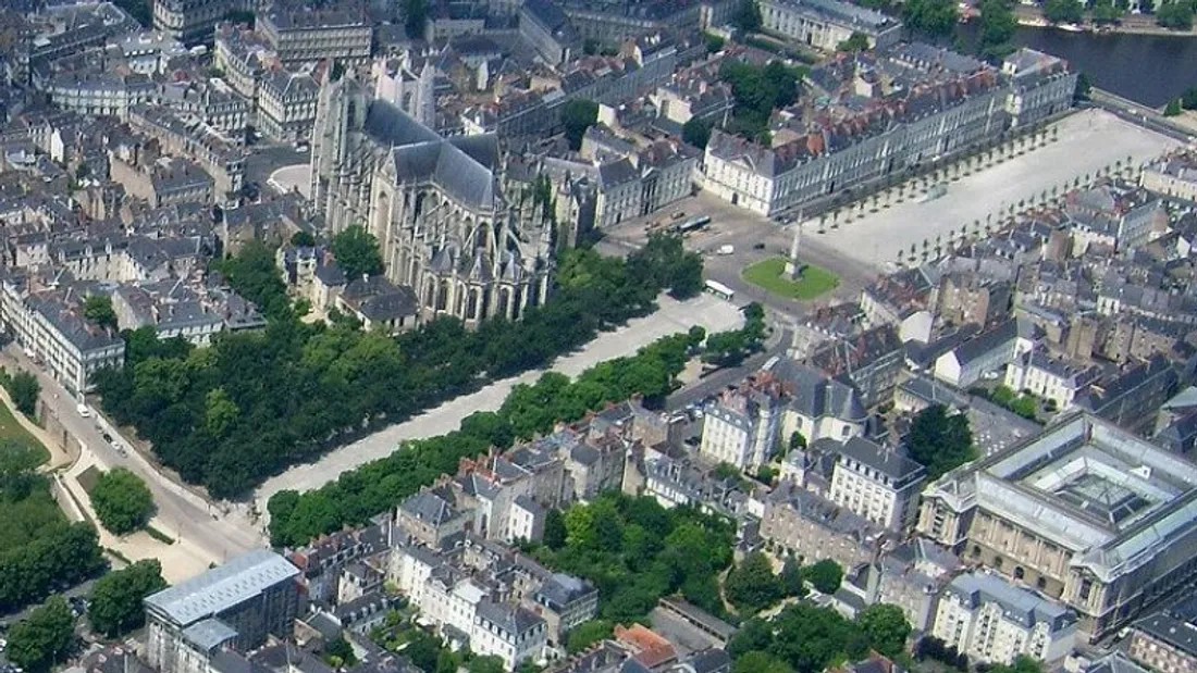 Le cours de Saint-André et le cours Saint-Pierre