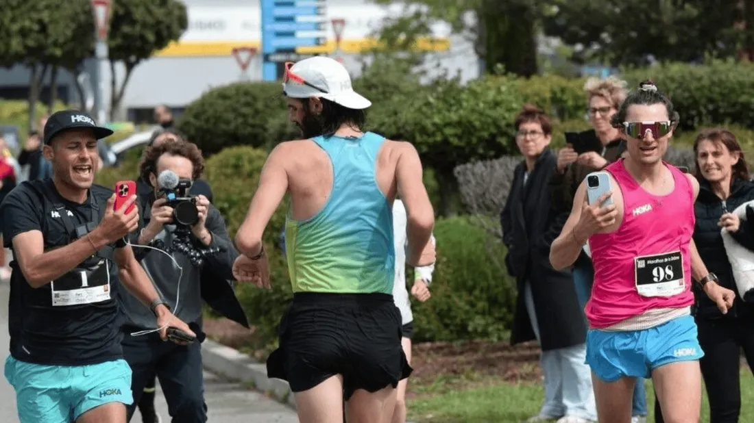 Il devient recordman du monde du marathon couru ... à l'envers !
