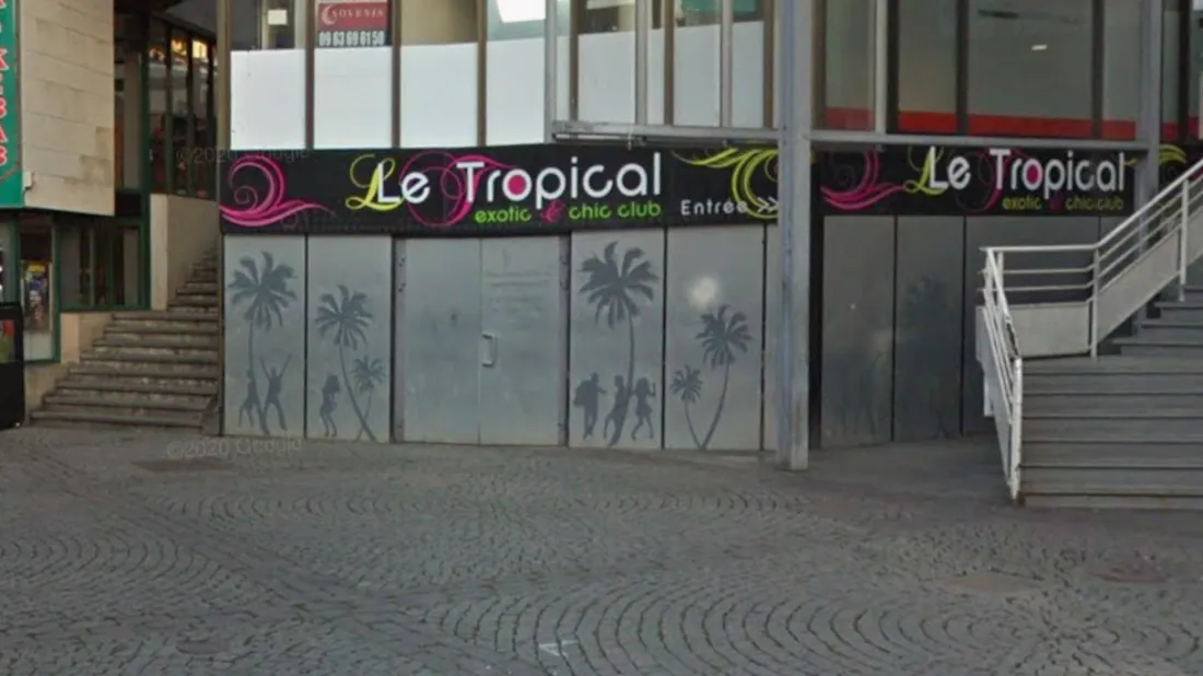 La victime est décédée devant cette boite de nuit, dans le centre-ville de Saint-Brieuc.