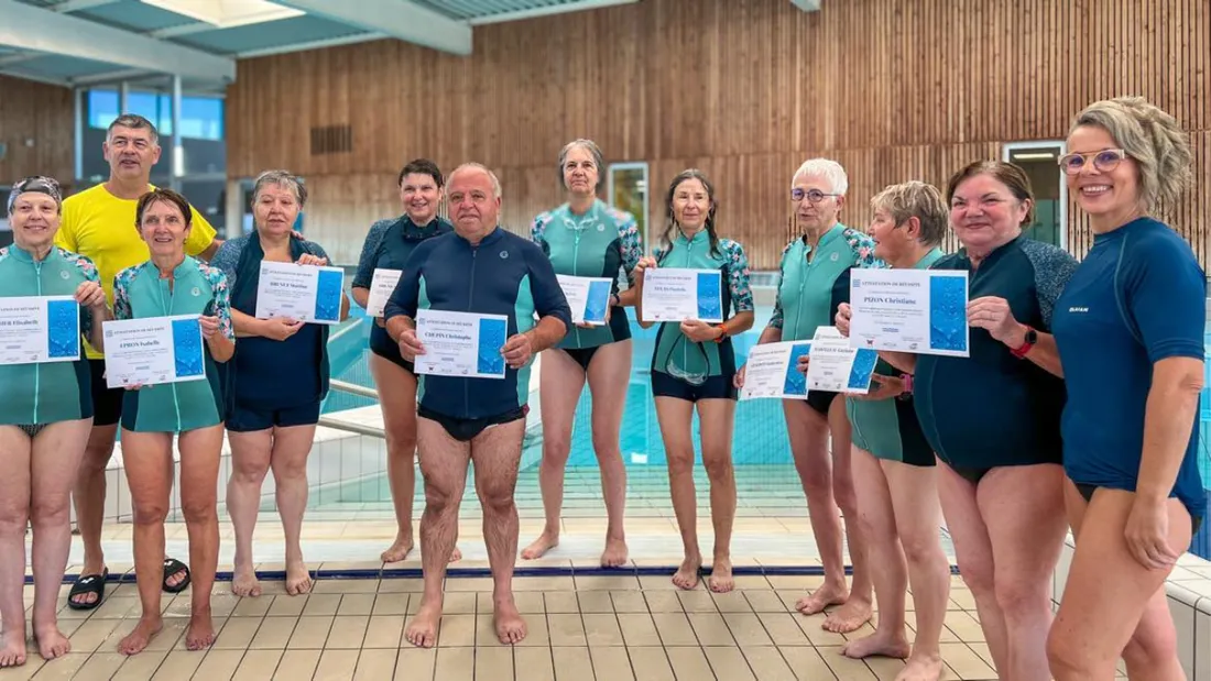 Les 10 participants au stage d'aquaphobie à Bressuire