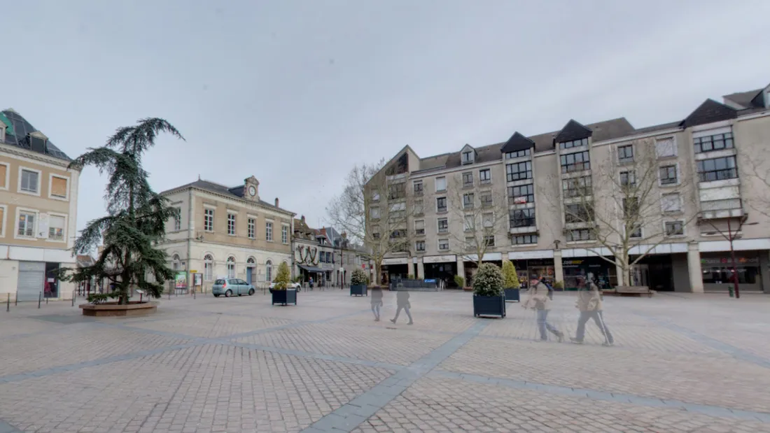 Certaines animations se tiennent sur la place de la République à Châteauroux