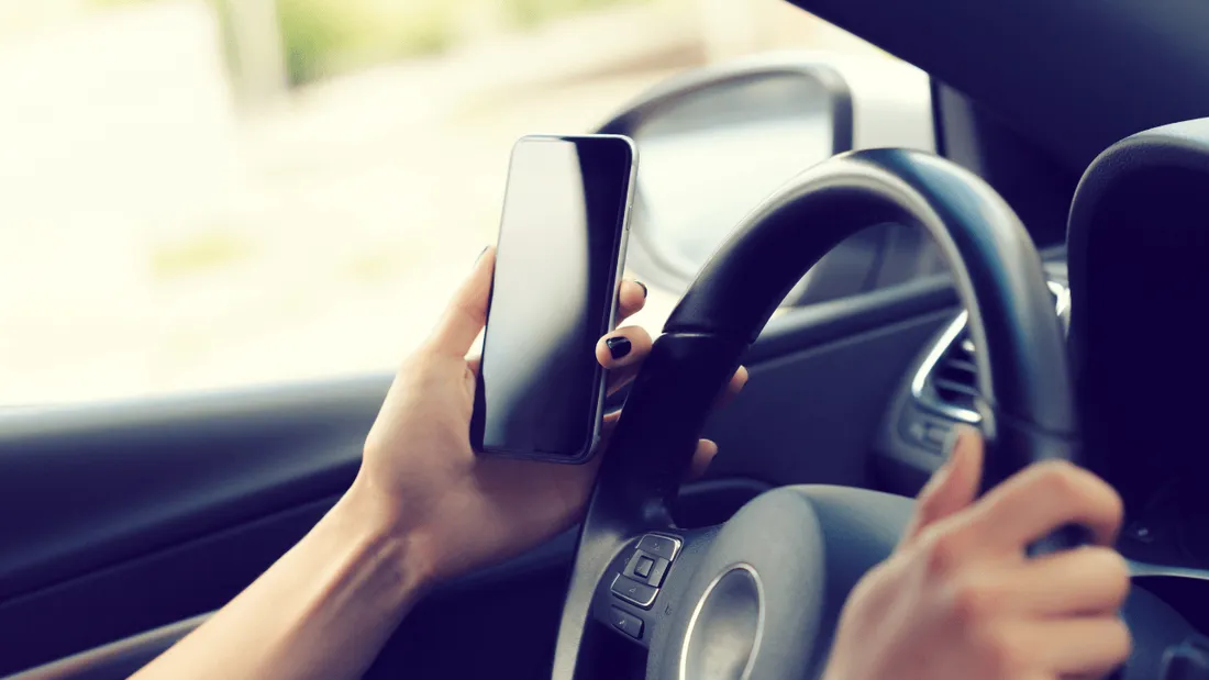 téléphone au volant