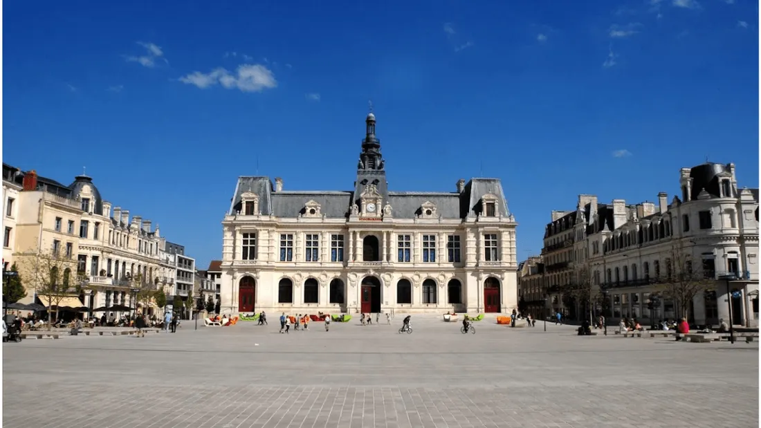 mairie Poitiers