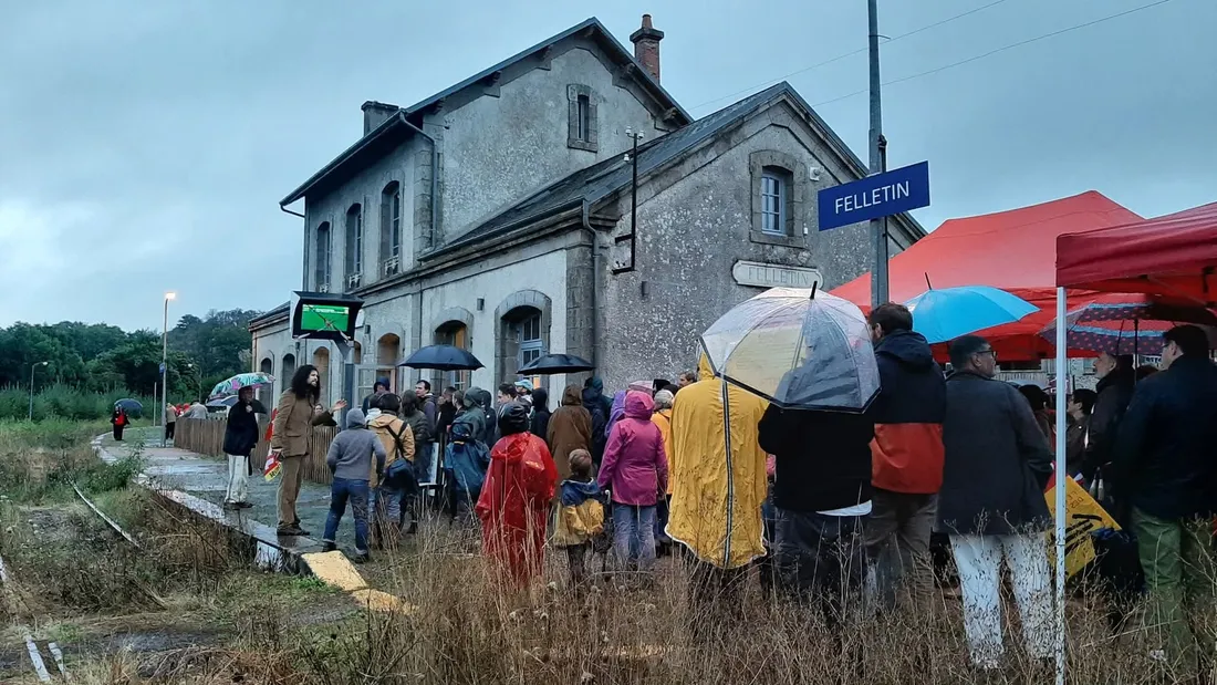 Mobilisation dimanche 31 août en gare de Felletin pour accueillir le dernier train