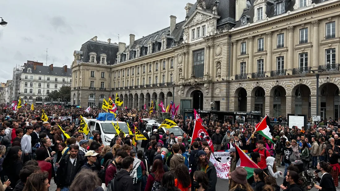 Plus de 10 000 manifestants se sont réunis à Rennes.