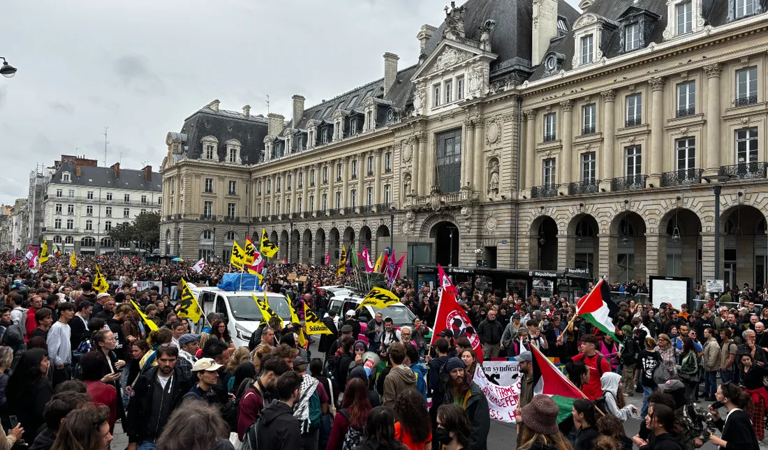 Plus de 10 000 manifestants se sont réunis à Rennes.