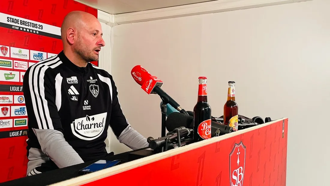 Julien Lachuer successeur d'Éric Roy sur le banc du Stade Brestois. 