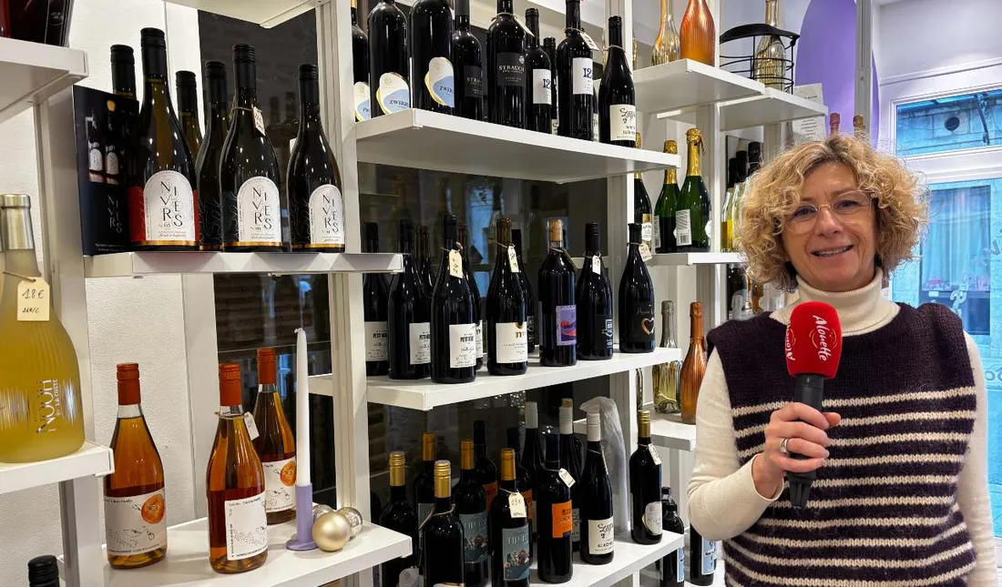 Sophie Bernaert, gérante de la cave Qu’importe l’ivresse à Rennes.