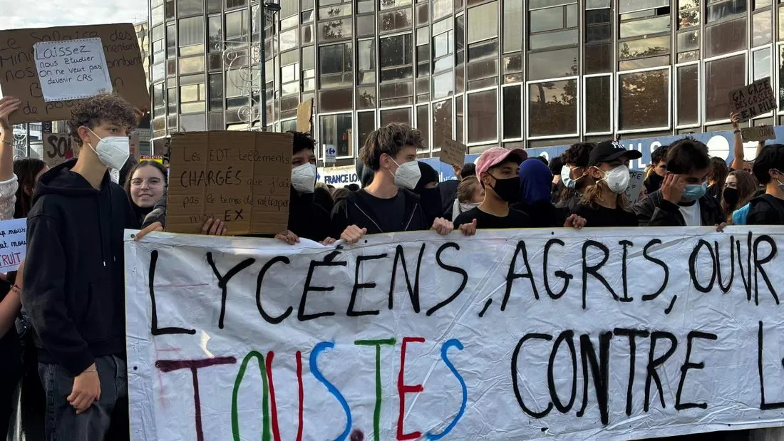 Mardi 7 octobre, la manifestation avait réuni dans le calme plus de 9 000 personnes, à Rennes.