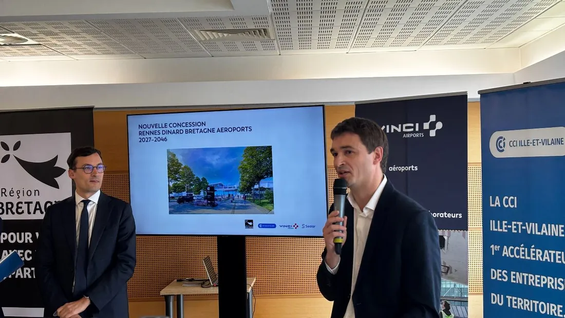 Rémi Maumon de Longevialle, directeur de Vinci Airports (à gauche), et Yannick Bouiller (à droite).