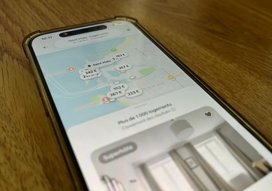 Saint-Malo tente d’endiguer la vague AirBnB dans la ville grâce à la mise en place de quotas.