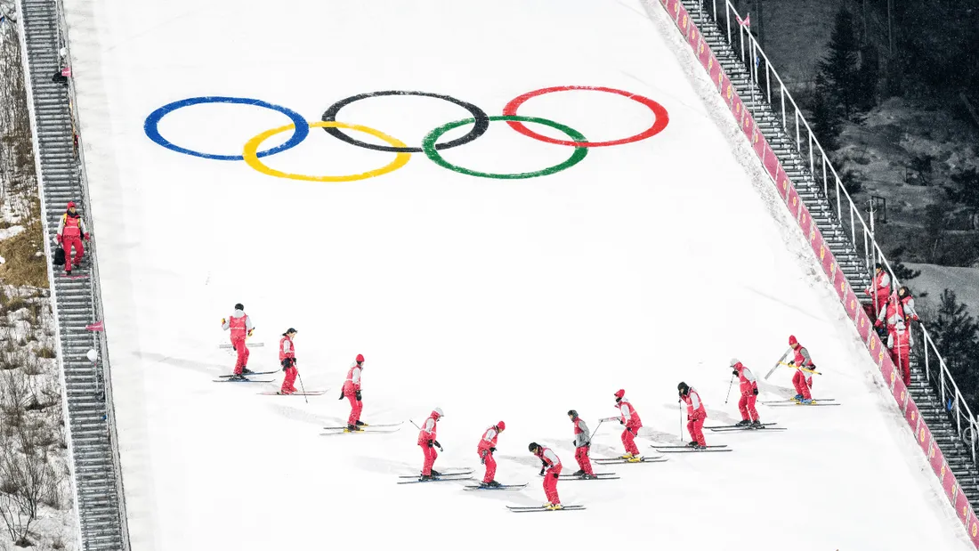 JO-2022 : les Jeux démarrent, le curling pose la première pierre