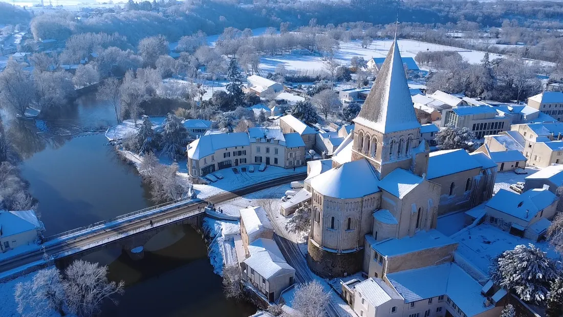 Mareuil-sur-Lay-Dissais sous la neige, Vendée