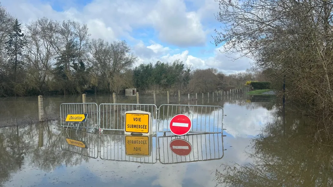 Inondations et crues historiques aux Ponts-de-Cé. 