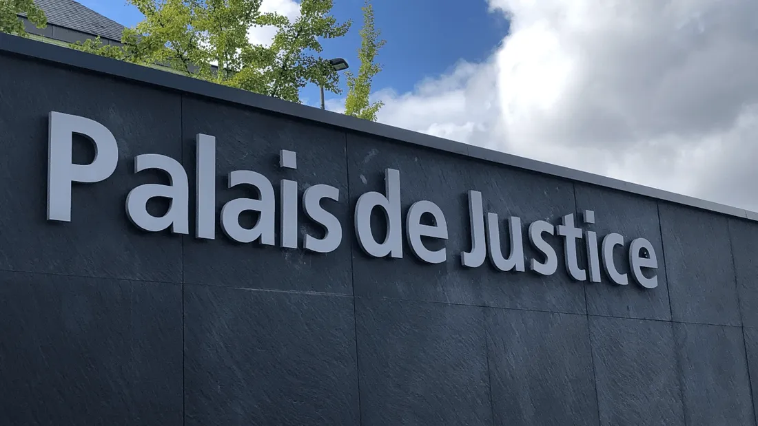 Braquage de 11 boutiques de téléphonie dans les Pays de la Loire